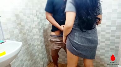 Iihi lang daw sa Party Iyotan na pala - Fucking My Bestfriend