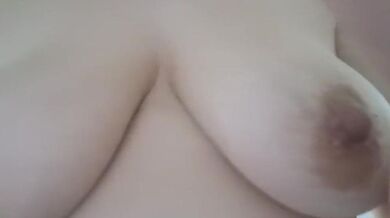 Lonely MILF Pleasures Herself on Camera