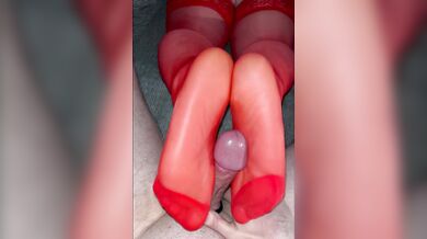 Amateur footjob in the red pantyhose big cum