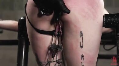 Devicebondage Chuck Faerie Fetish Juicy Pussy