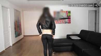 booty brunette does her first video casting