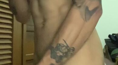 Por qué no vienes ayudarme ????