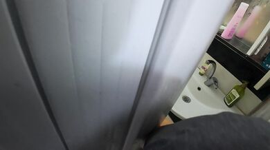 cumshot female orgasm in bathroom خاله ناتنی گفت بیا لیف بکش ولی چشماتو ببند فول مکالمه ایرانی