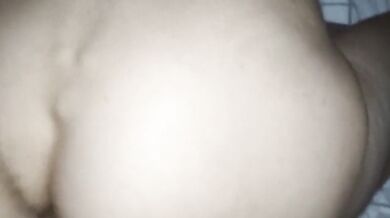 Beautiful wife gets her holes widened