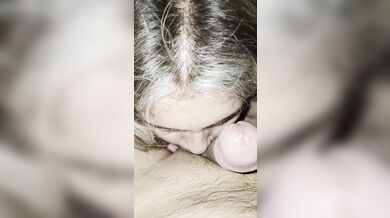 Horny Wife Sucks Me Off At 4 In The Morning And Drinks All My Cum ????