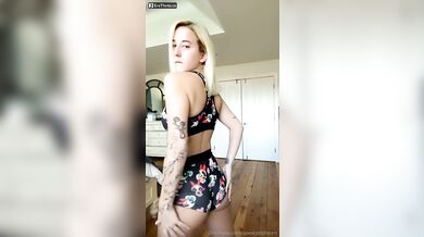 Jay / goodgirlzlisten