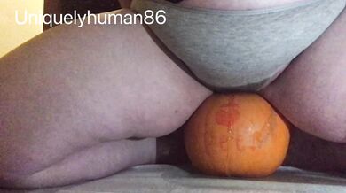 Peeing my pants for Halloween ???? Soaking my pumpkin in pee!