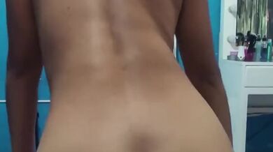 No puedo creer lo que sucedio, ella es la amiga de mi novia y queria grabar un video casero.