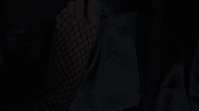 I cum on a whore's stockings in the bathroom of the club