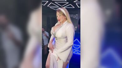 Sexy Egyptian Belly Dancer Sextape