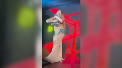 Sexy Egyptian Belly Dancer Sextape
