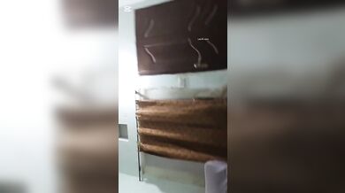 Mature Paki Aunty Enjoying With Neighbour Boy