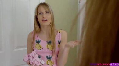 Alexa Grace, Elena Koshka, Scarlett Sage In 3 Way Play porn