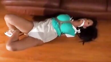 EPORNER.COM%20-%20[Dz6N0ZfNXms]%20Green%20shirt%20woman%20(360)