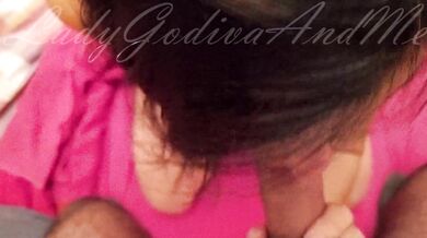 Mi fa un pompino in ginocchio e le sborro sui capelli! ???????????? Troia italiana sottomessa e umiliata