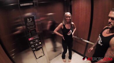 Tattooed-blonde Vanessa Skyes Alterotic Sex Video