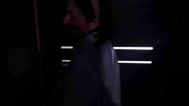 Phone Battery Dies, She Seeks Help and Ends Up Getting WilddBBIt4aI