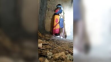 Indian Bhabhi Standing Sex