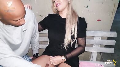 Hot blonde Monique Lopes Looking for a job Passes the test of Employees Dj Jump and Bala Levado