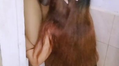 PINAY NAKI IHI SA KAPITBAHAY NAIYOT SA CR