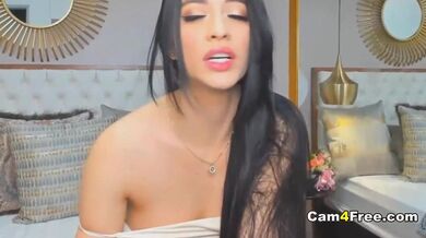 Beautiful Girl Loves Fucking Her Hole