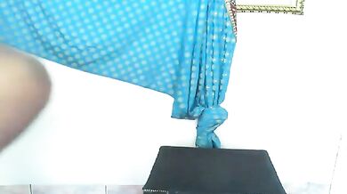 African Woman With Super Body On Cam Apex Hybrid 480p
