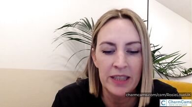 From Screen to Chat – Her is Only a Click Away!! You Will Be Addicted To The Fantastic Perfect Natural Boobs, Foot Fetish Nu