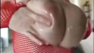 MYTITFUCK Gianna Michaels is a titfucking champion