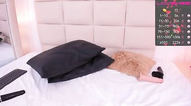 modelo rubia webcam 480p