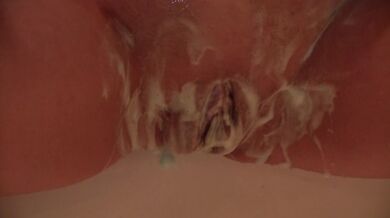 Shaving my hairy pussy before sitting on his face and making him cum