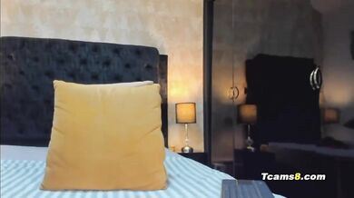 Hot Sissy t-girl flexes her ass and strokes her cock