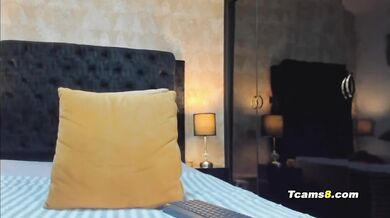 Hot Sissy t-girl flexes her ass and strokes her cock