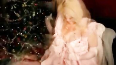 Milf Masturbating and Squirting on Christmas sexy