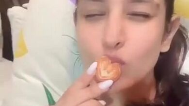 Navneet Kaur Dhillon Breasts Scene in Navneet Kaur Dhillon Sexy In, Shares Kindness AND Smile While Eating Little Hearts Biscui