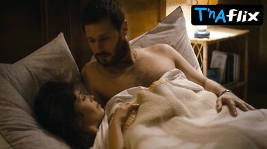 Leslie Medina Sexy Scene in Chefs