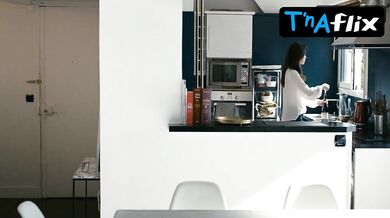 Leslie Medina Sexy Scene in Chefs