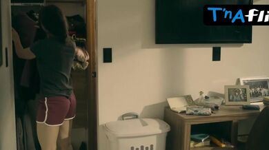 Macarena Garcia-Romero Sexy Scene in Mujeres Asesinas