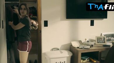 Macarena Garcia-Romero Sexy Scene in Mujeres Asesinas