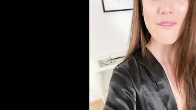 SUPERPRIVATEx MIA JULIA Getfucked In Her Tied Butt And Little Caprice Masturbate Her - Mia Magma