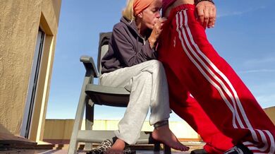 CUM IN MY MOUTH - I SUCK MY NEIGHBOR'S COCK ON THE COMMUNITY TERRACE - AMATEUR WIFE, HOT MILF