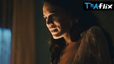 Carla Salle Sexy Scene in Guerreiros Do Sol