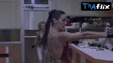 Janet Kidder Lesbian, Butt Scene in Dead Awake