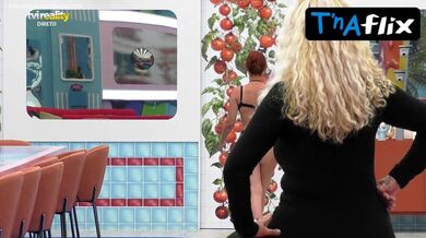 Catarina Miranda Bikini Scene in Big Brother Portugal