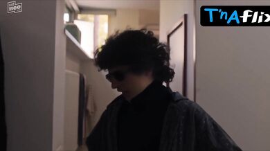 Tomomi Themann Breasts, Underwear Scene in Club Der Dinosaurier