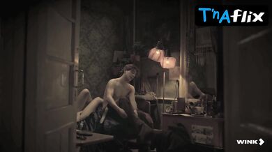 Dasha Vereshchagina Sexy Scene in Fisher