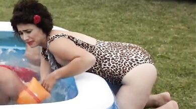 Mirna Medakovic Butt, Bikini Scene in Bogu Iza Nogu