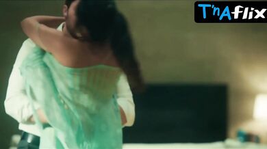 Racquel Enriquez Butt, Breasts Scene in Kandungan