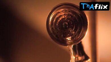 Kristin Kreuk Sexy Scene in Smallville