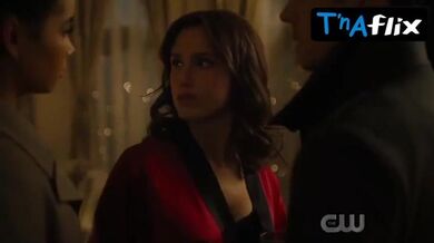 Poppy Drayton Sexy Scene in Charmed