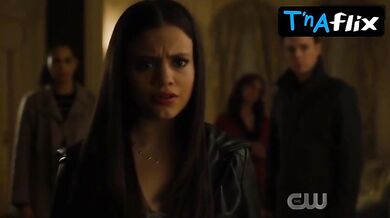 Poppy Drayton Sexy Scene in Charmed